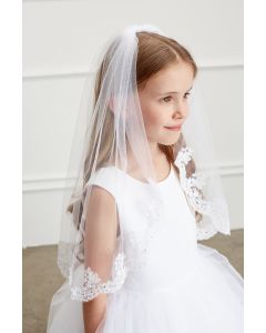 Girls Scalloped First Communion Veil with  Lace Edge