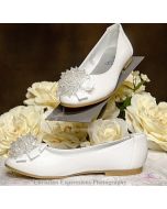 girls white First communion shoes Flats with crystal bead bow.