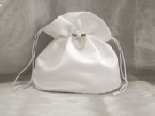 Rosebud Pearl Loop Purse