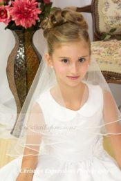First Communion Pearl Edge Trim Veil