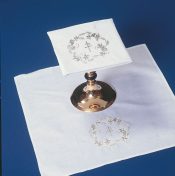 Chi Rho With Grapes and Leaves Mass Linen Set
