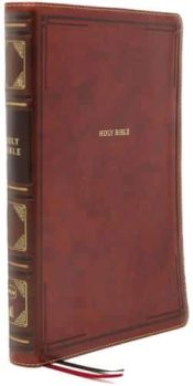 Giant Print Center Column Reference Bible Comfort Print